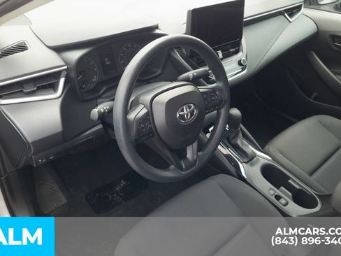 Used 2024 Toyota Corolla LE FWD image 6