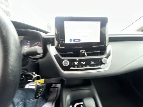 Used 2024 Toyota Corolla LE image 18