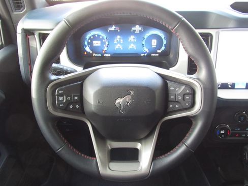 Used 2025 Ford Bronco Heritage Edition AWD/4WD image 22