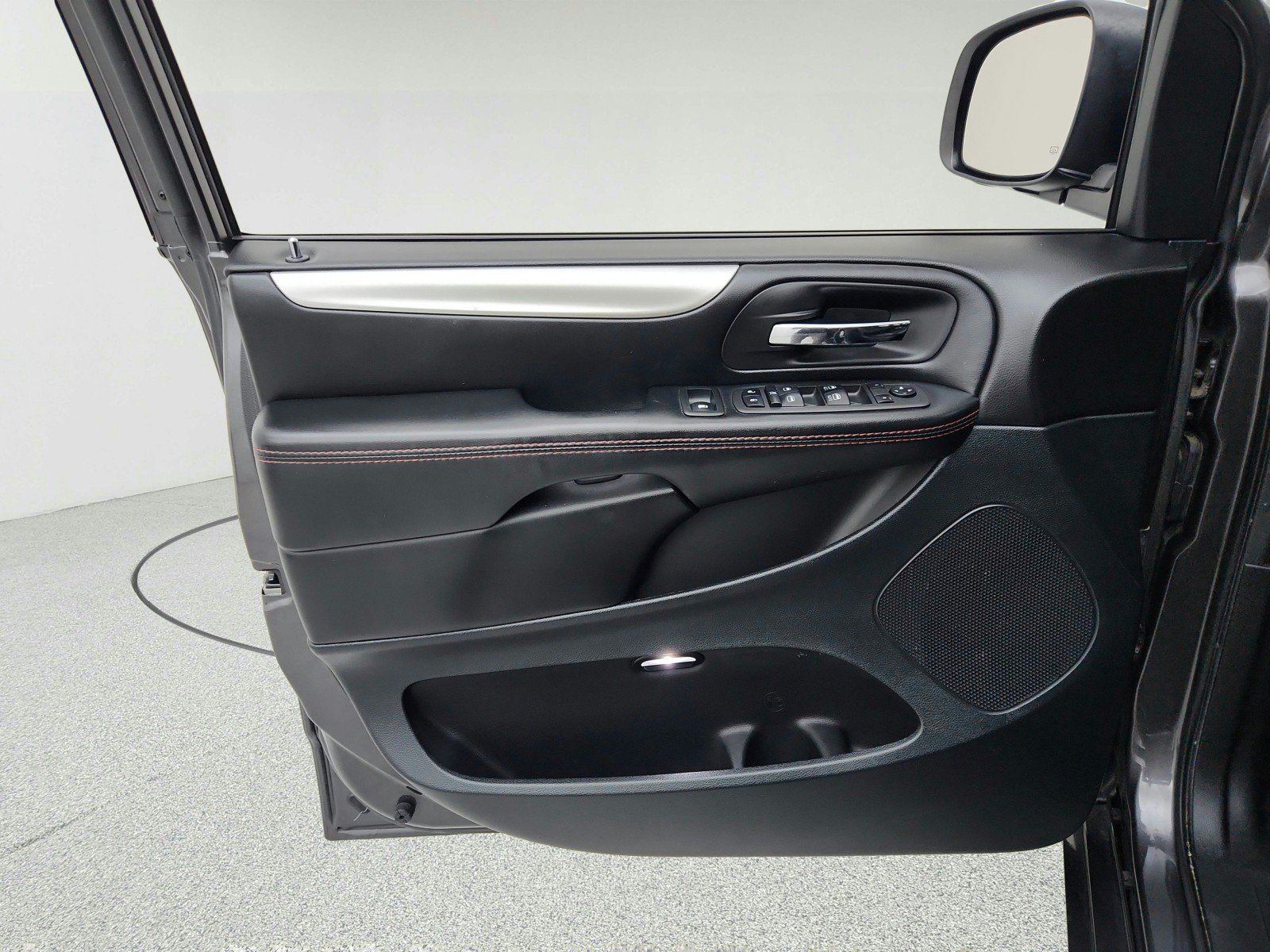 Used 2019 Dodge Grand Caravan GT FWD image 24