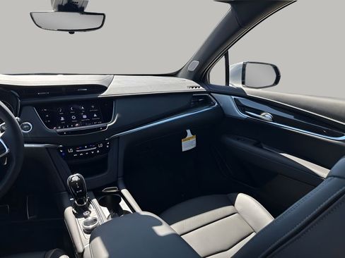 New 2026 Cadillac XT5 Sportv w/ LPO, Onyx Lite Package image 24