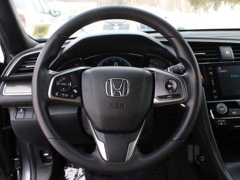 Used 2018 Honda Civic EX image 9
