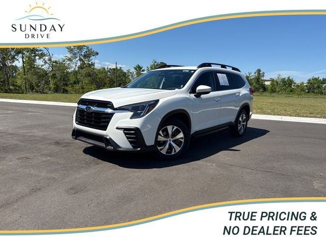 Used 2025 Subaru Ascent Premium AWD/4WD image 1