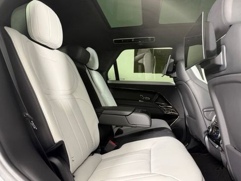 Used 2024 Land Rover Range Rover Sport Autobiography AWD/4WD image 30