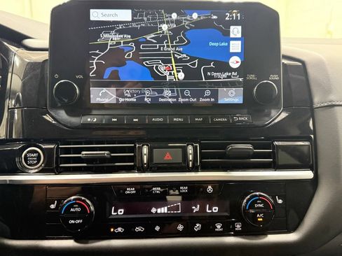 Used 2023 Nissan Pathfinder SL w/ SL Premium Package AWD/4WD image 24