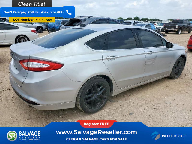 Used 2014 Ford Fusion SE FWD image 4