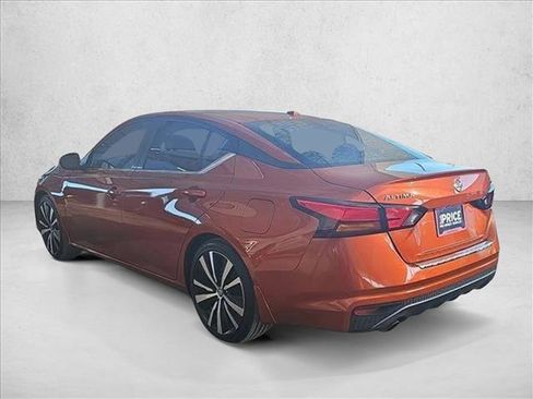 Used 2021 Nissan Altima 2.5 SR image 3