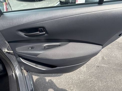 Used 2025 Toyota Corolla LE FWD image 25
