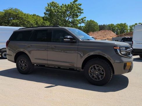 New 2026 Ford Expedition Tremor AWD/4WD image 2