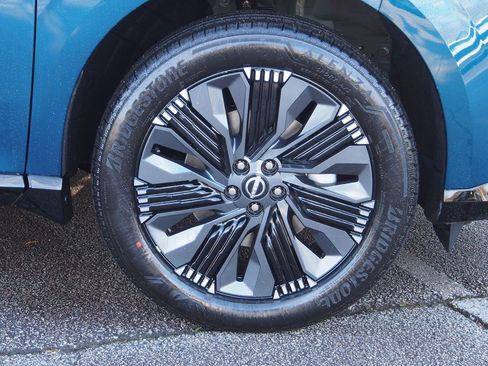 New 2026 Nissan Murano Platinum image 9