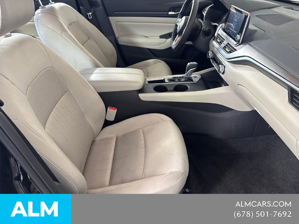 Used 2025 Nissan Altima 2.5 SV FWD image 16