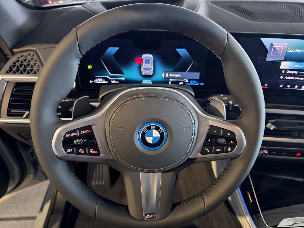 New 2026 BMW X5 xDrive50e w/ M Sport Package AWD/4WD image 13