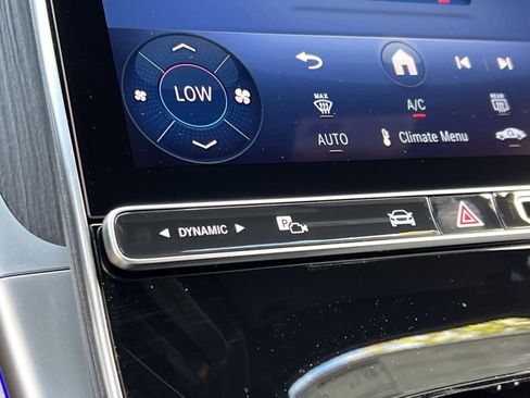 Used 2026 Mercedes-Benz C 300 4MATIC Sedan image 32