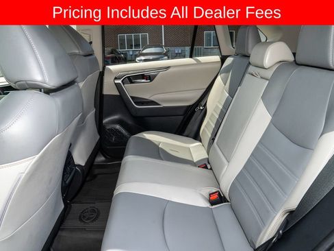 Used 2023 Toyota RAV4 XLE Premium AWD/4WD image 9