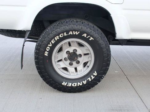 Used 1989 Toyota Pickup SR5 AWD/4WD image 24