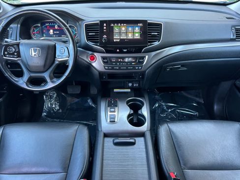 Used 2021 Honda Pilot Special Edition image 3