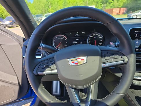 Used 2026 Cadillac CT4 V AWD/4WD image 21