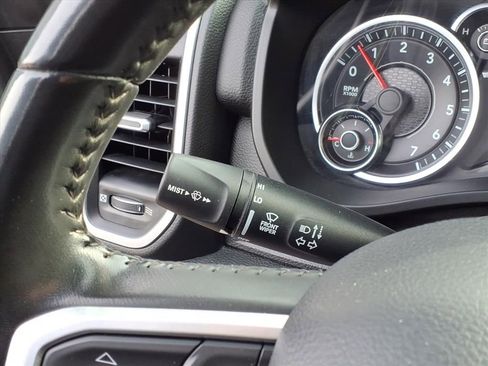 Used 2021 RAM 1500 Big Horn image 10