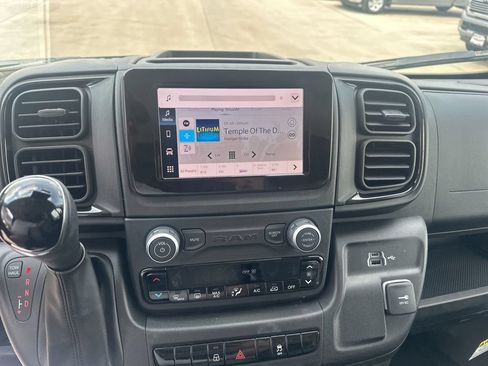 New 2025 RAM ProMaster 2500 w/ Convenience Group FWD image 5