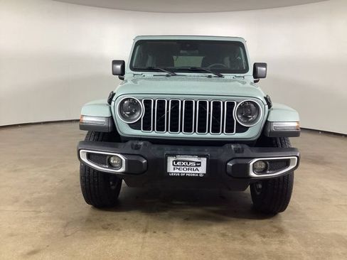 Used 2024 Jeep Wrangler Unlimited Sahara AWD/4WD image 2