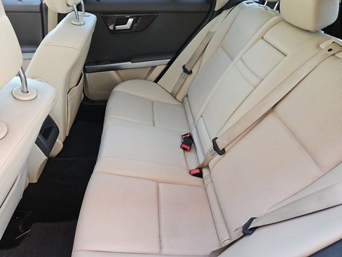 Used 2015 Mercedes-Benz GLK 350 2WD image 26