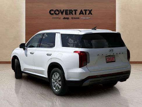 Used 2025 Hyundai Palisade SEL FWD image 3