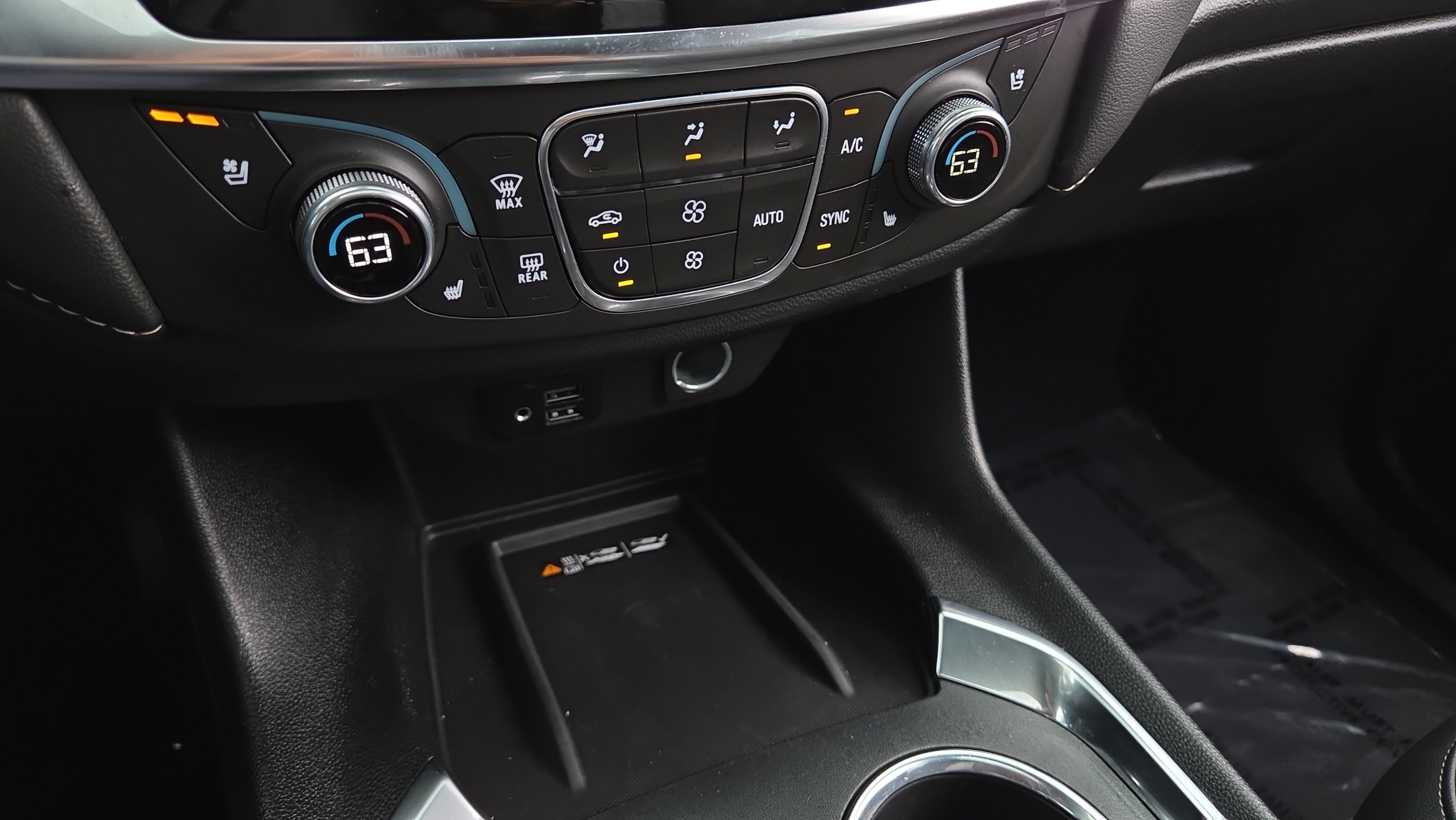 Used 2024 Chevrolet Traverse Premier w/ Redline Edition FWD image 33