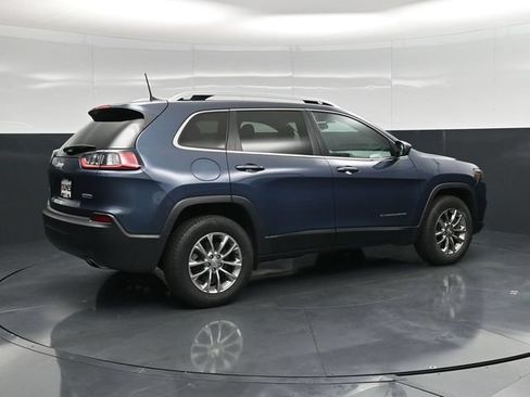 Used 2020 Jeep Cherokee Latitude Plus w/ Cold Weather Group AWD/4WD image 2