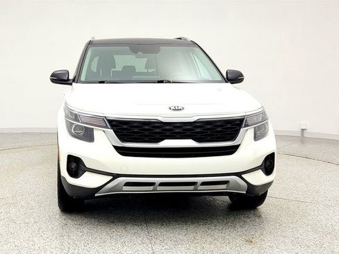 Used 2021 Kia Seltos S image 2