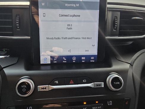 Used 2020 Ford Explorer ST w/ ST Street Pack AWD/4WD image 28