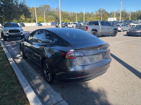 Used 2023 Tesla Model 3 Standard Range image 2