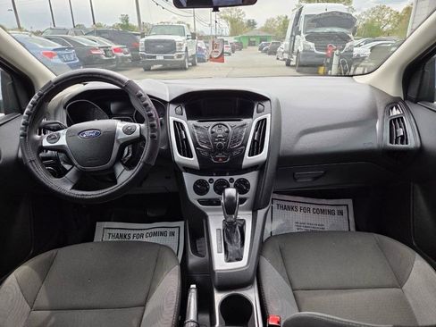 Used 2013 Ford Focus SE FWD image 14