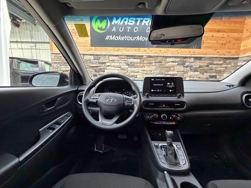 Used 2023 Hyundai Kona SEL AWD/4WD image 34
