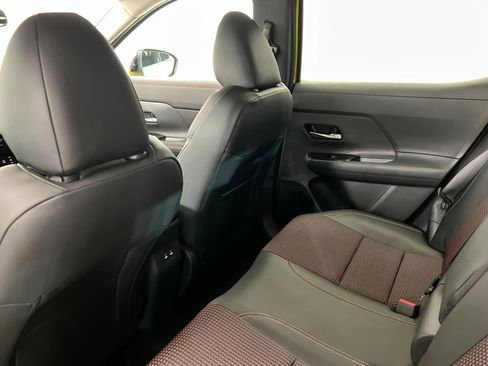 New 2026 Nissan Kicks SR image 19