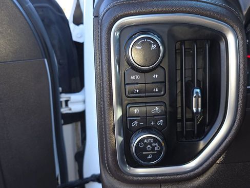 Used 2019 Chevrolet Silverado 1500 LTZ w/ LTZ Premium Package AWD/4WD image 19