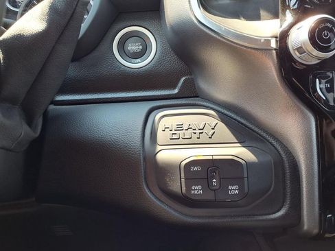 Used 2025 RAM 2500 Big Horn AWD/4WD image 10