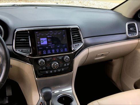 Used 2020 Jeep Grand Cherokee Limited image 6