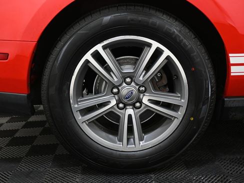 Used 2012 Ford Mustang Premium RWD image 27
