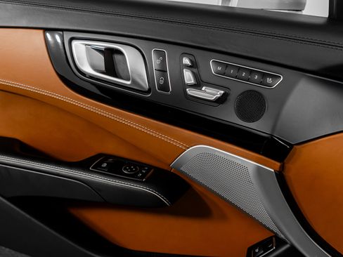 Used 2018 Mercedes-Benz SL 550 SL 550 image 44