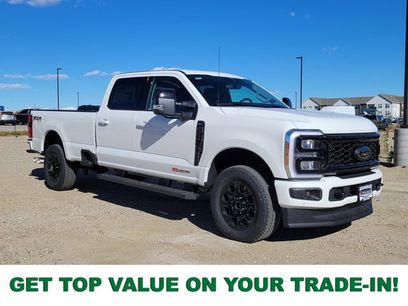 New 2026 Ford F350 Lariat w/ Black Appearance Package