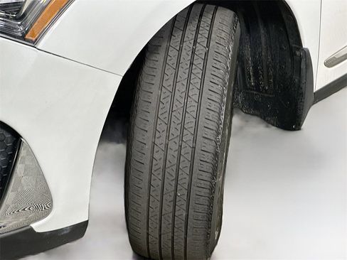 Used 2021 Acura RDX w/ Technology Package image 25