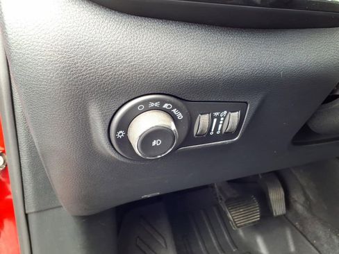 Used 2026 Jeep Compass Trailhawk AWD/4WD image 17