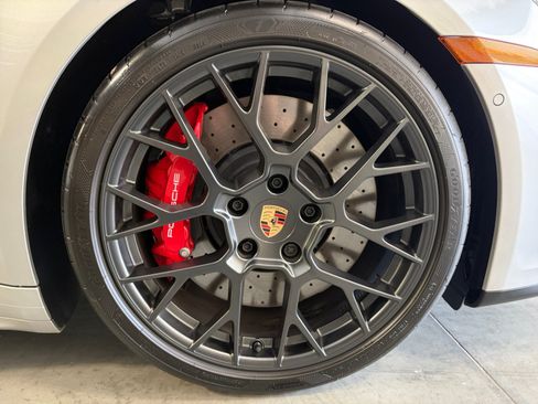 Certified 2025 Porsche 911 Carrera GTS RWD image 4