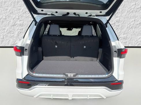 New 2026 Lexus TX 500h AWD image 12