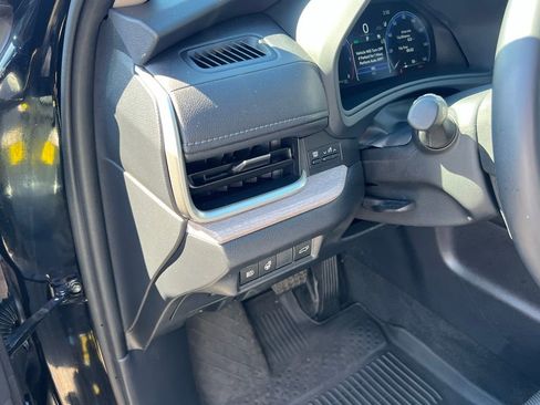 Certified 2024 Toyota Grand Highlander AWD image 13