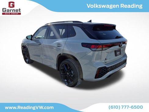 New 2026 Volkswagen Tiguan SE R-Line image 3