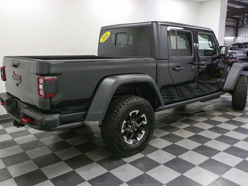 Used 2026 Jeep Gladiator Rubicon AWD/4WD image 11