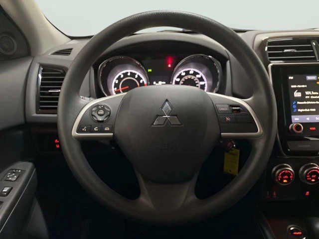 Used 2026 Mitsubishi Outlander Sport ES AWD/4WD image 11