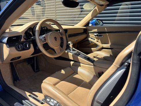 Used 2016 Porsche 911 Carrera 4S AWD/4WD image 10
