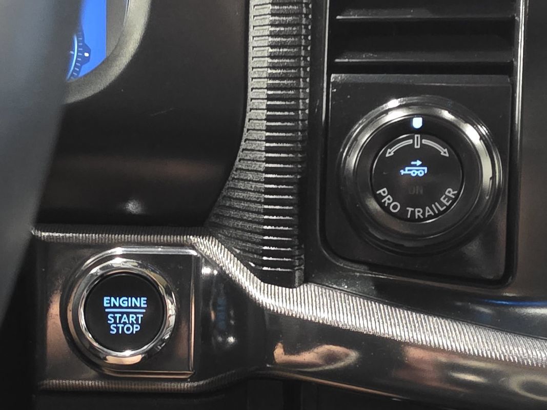 Used 2024 Ford F150 Raptor AWD/4WD image 37